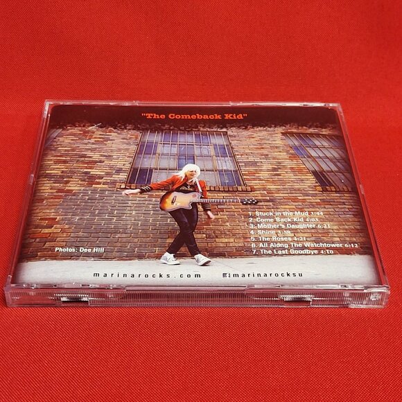 Marina Rocks The Comeback Kid CD Signed 2013 - Picture 4 of 8